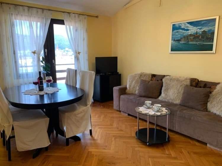 Fresh Apartments Dar Orlic Трогир Экстерьер фото