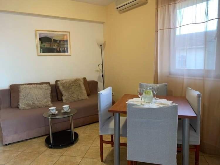 Fresh Apartments Dar Orlic Трогир Экстерьер фото